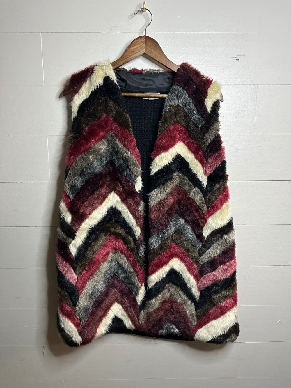 Joseph A. Multicolor Faux Fur Chevron Pattern Vest Size Large